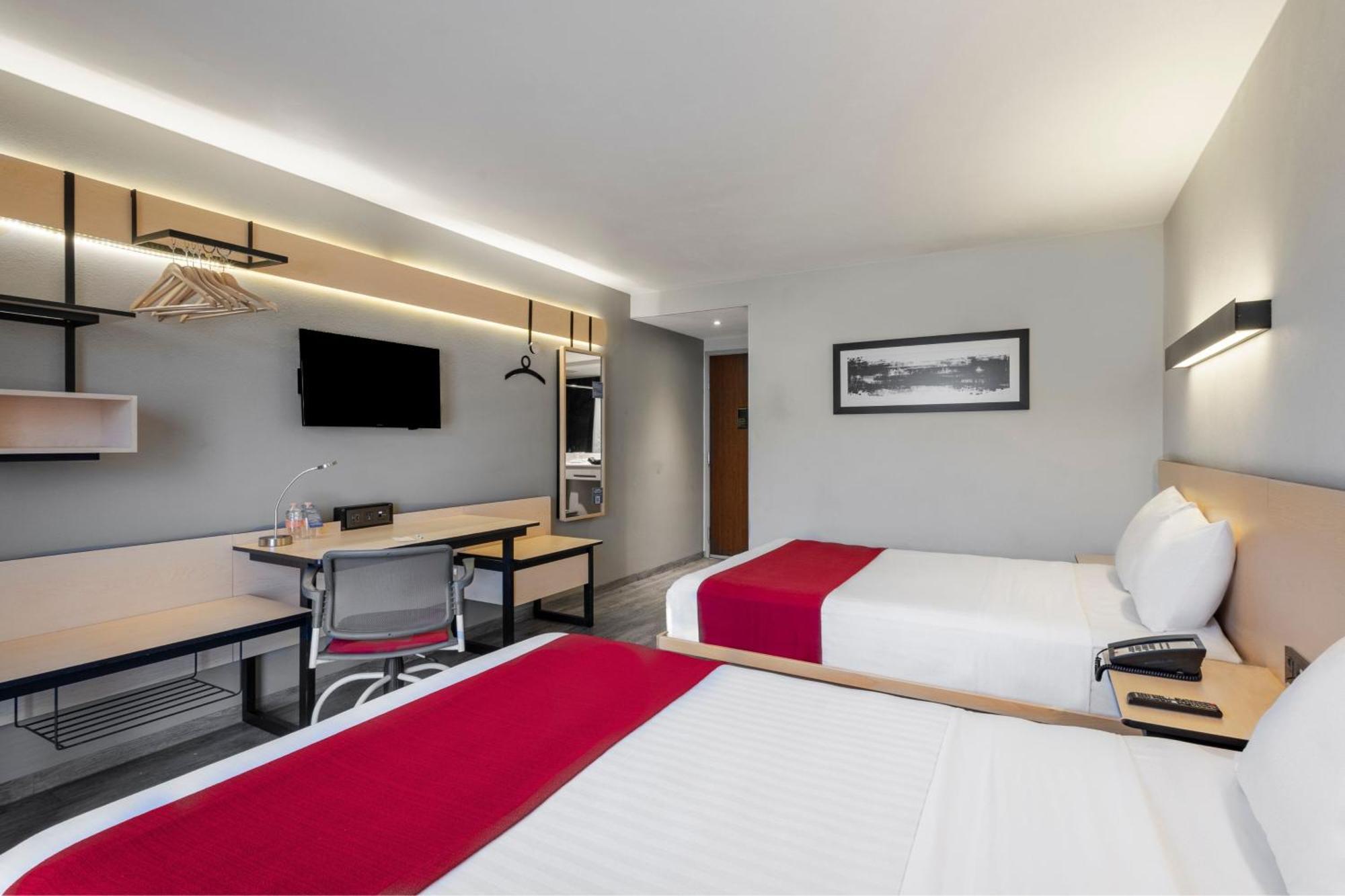 Express By Marriott Guadalajara Aeropuerto Hotel