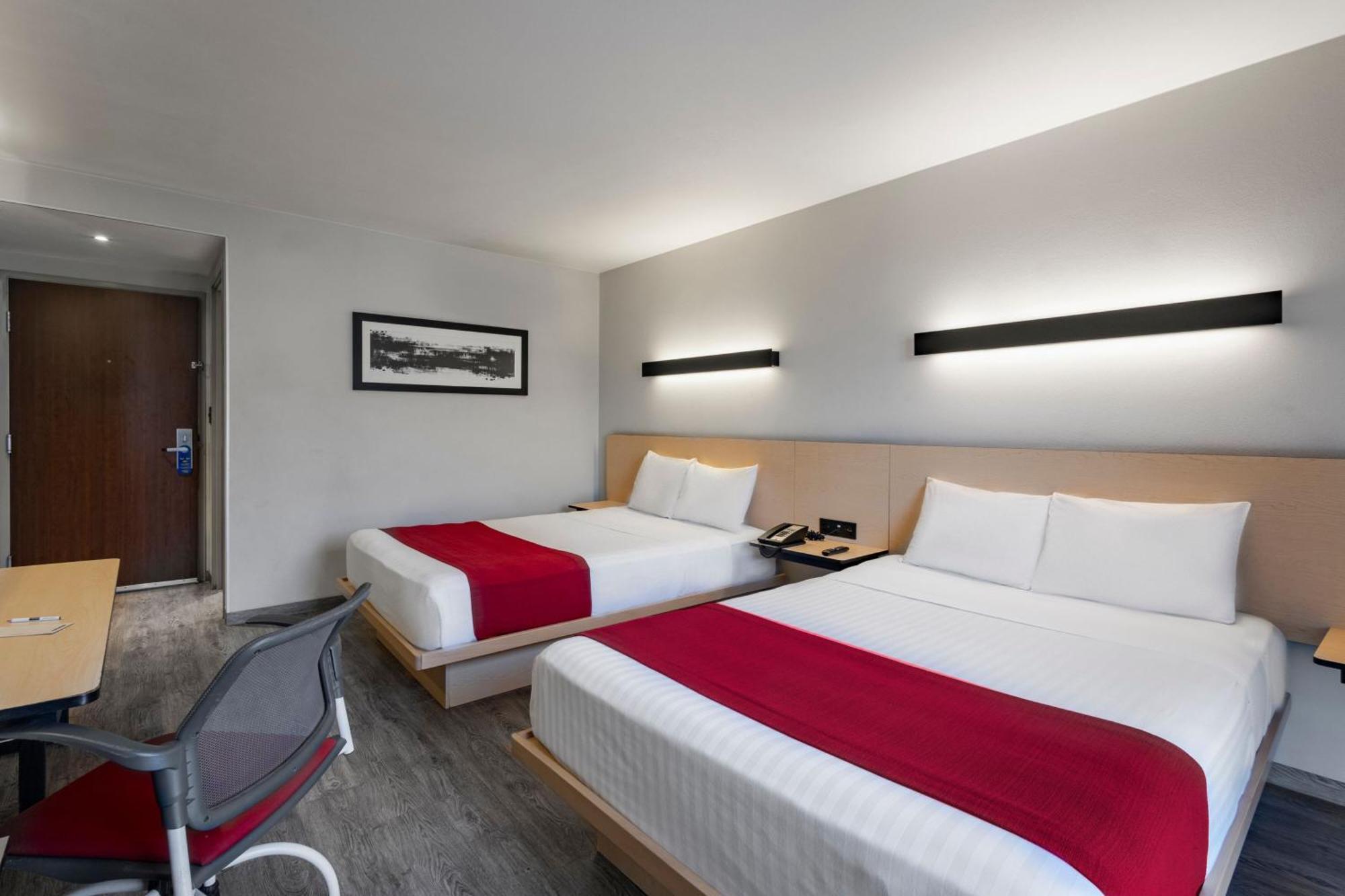 Express By Marriott Guadalajara Aeropuerto 3*