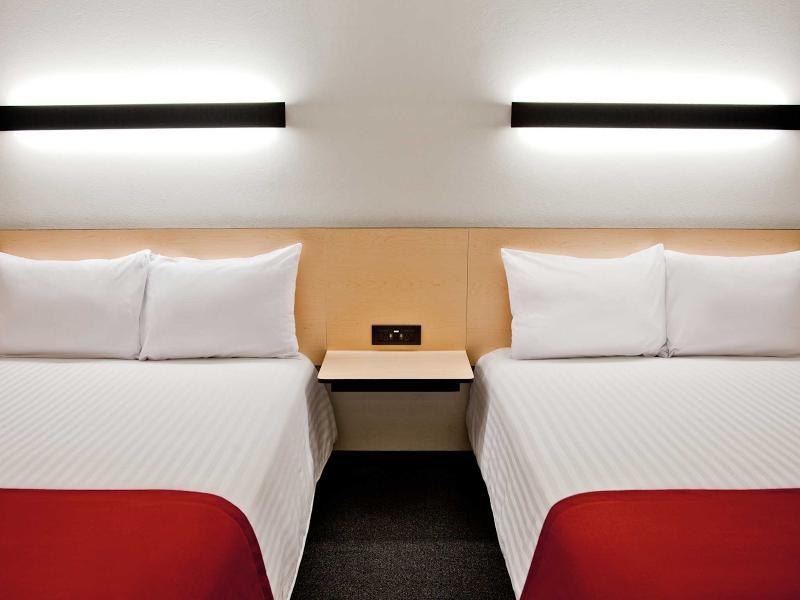 Express By Marriott Guadalajara Aeropuerto Hotel
